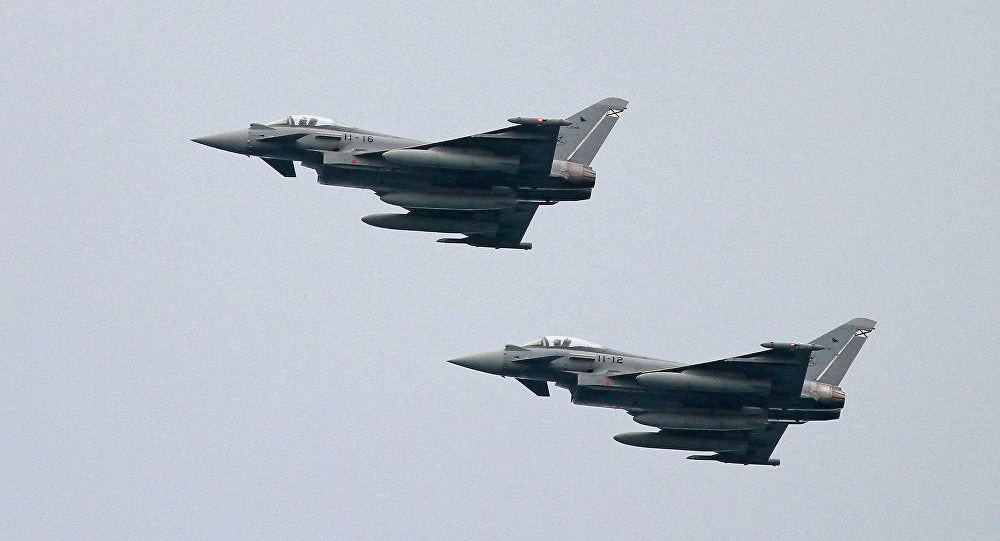 Eurofighter Typhoon εκτόξευσε πύραυλο AMRAAM κατά την διάρκεια αερομαχίας προς τα ρωσικά σύνορα! Περικυκλώθηκε από ρωσικά μαχητικά;